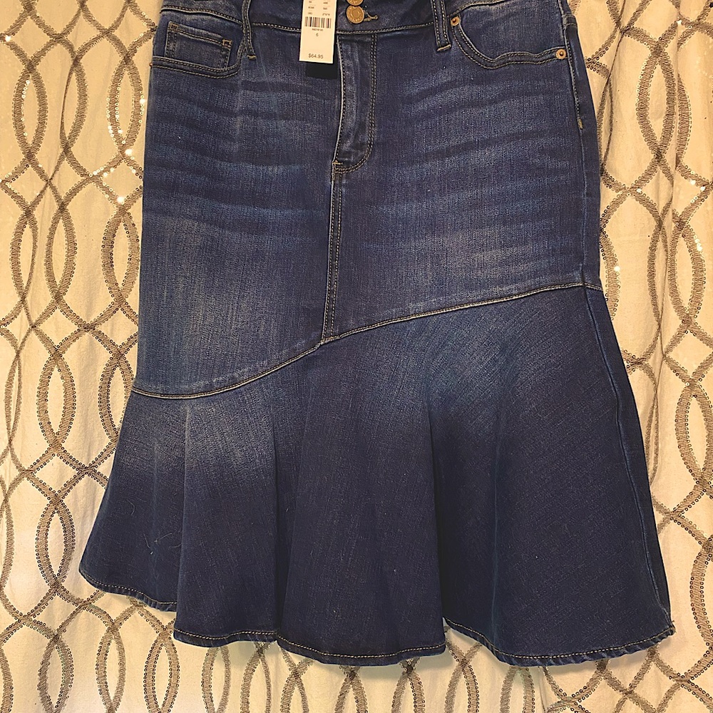 Hi/lo flutter mermaid style jean skirt. Brand new